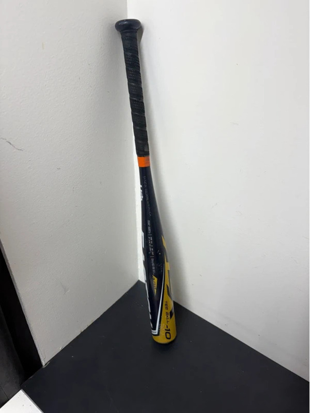 Easton Alpha ALX Tee Ball -10 Baseball Bat Model TB22AL10